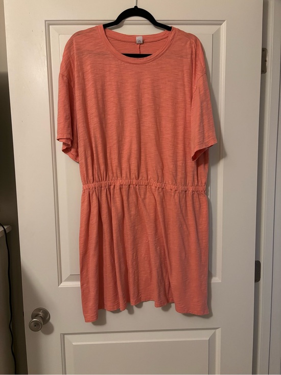 Old Navy Dresses & Skirts - Old Navy Coral Crewneck T-Shirt Dress